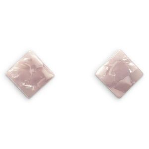 Pearl Lavender Tortoise Shell Stud Earrings NWOT